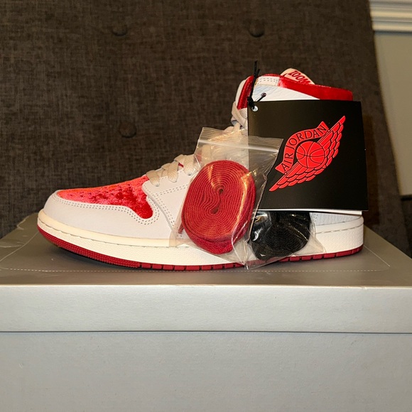 Never worn with tags and box Valentine Dunks. - Picture 2 of 6